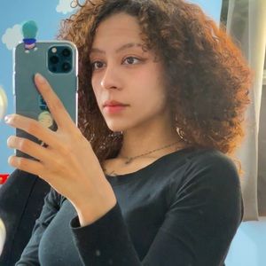 Meet your Posher, Symone